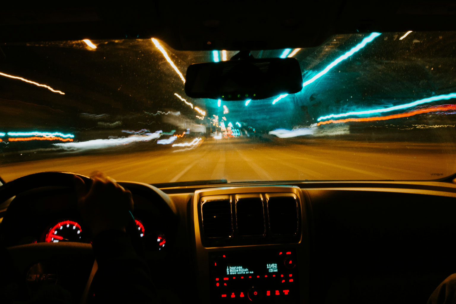 driving-at-night