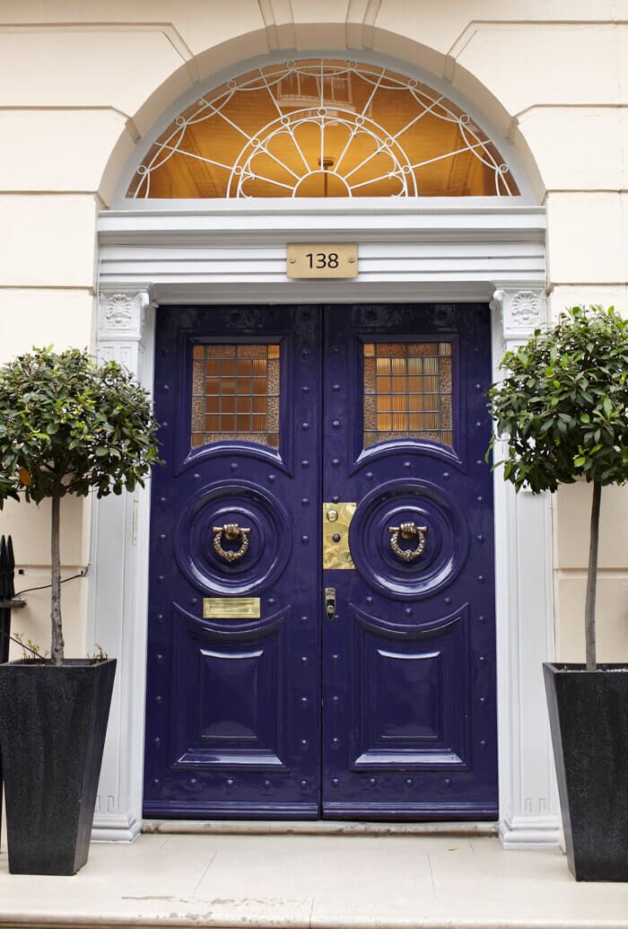 london vision clinic location - front door