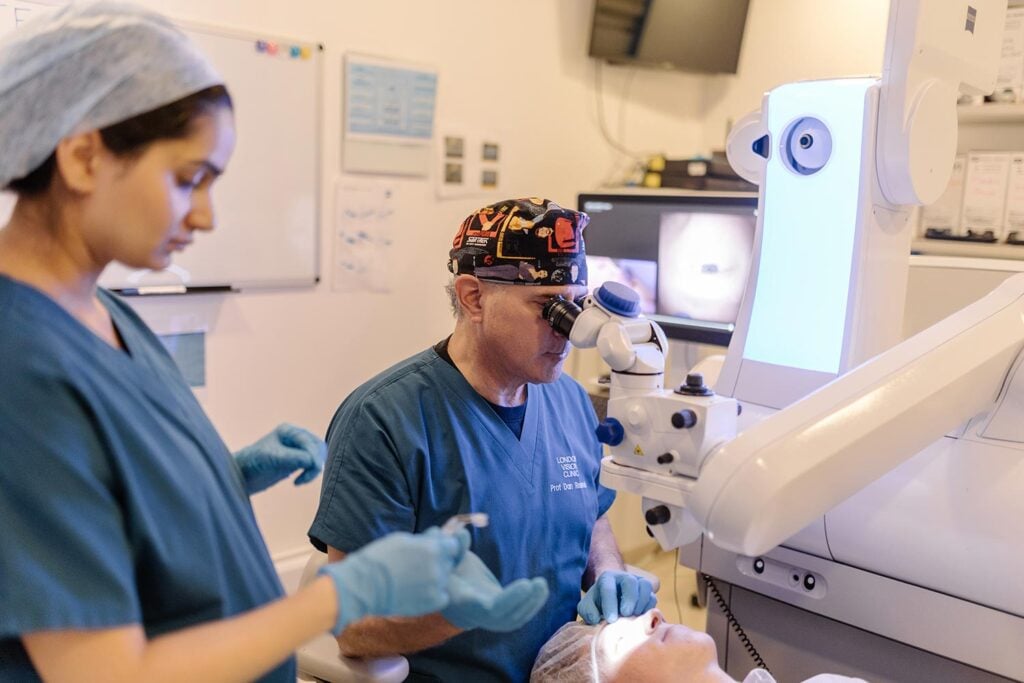 laser eye surgery machine london